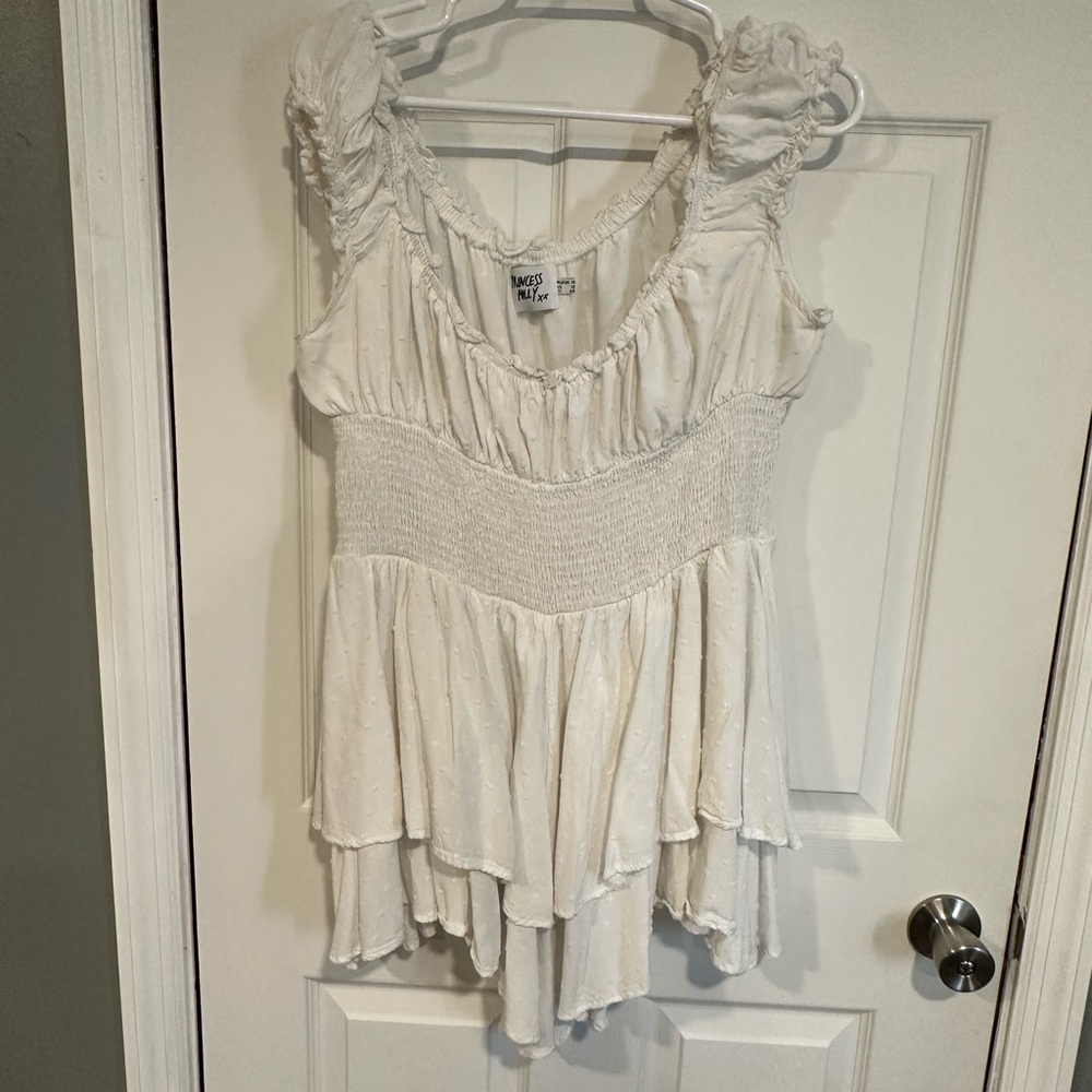 ❤️ Princess Polly white flowey romper